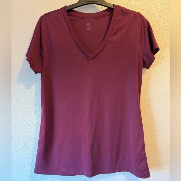 C9 by Champion Activewear Short-Sleeve V-Neck Shirt, Women's Medium, EUC - Picture 11 of 16